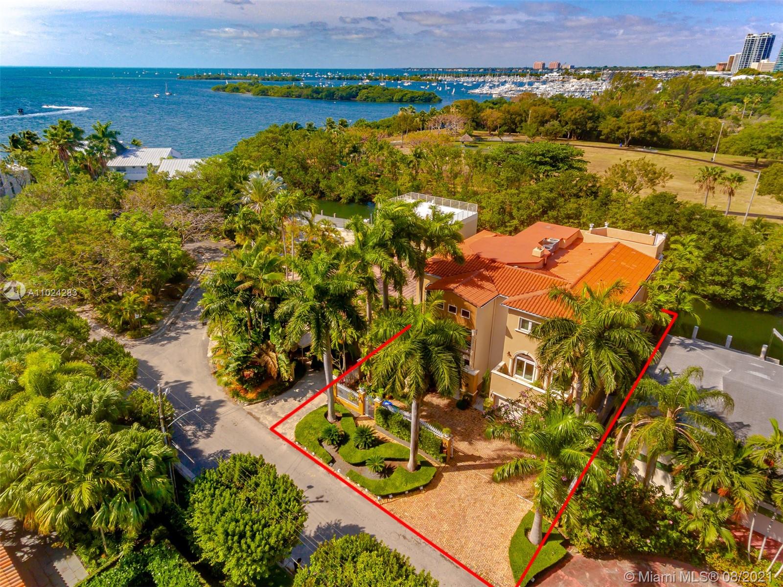 3550 Rockerman Rd Miami, FL 33133