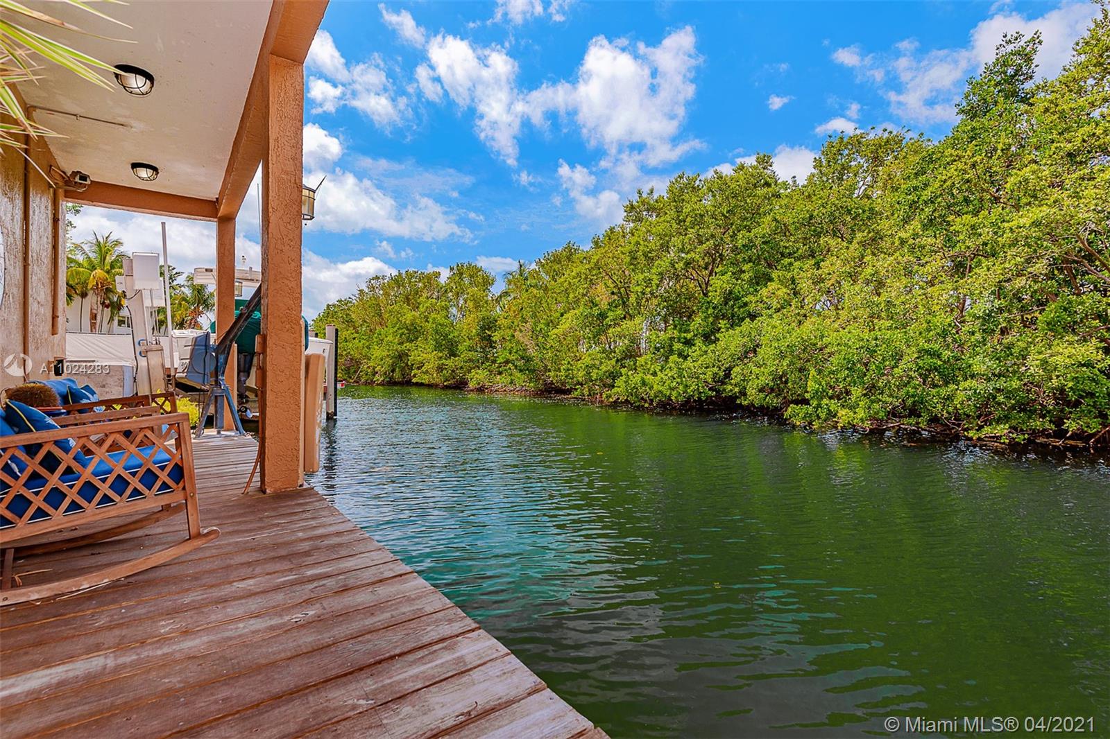 3550 Rockerman Rd Miami, FL 33133