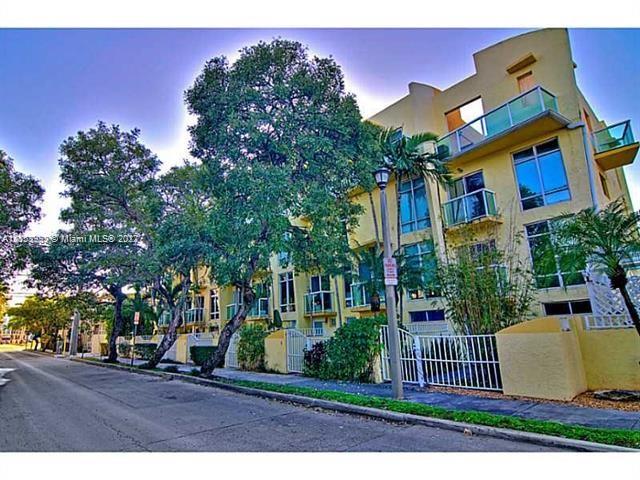 1853 Jefferson Ave #7
