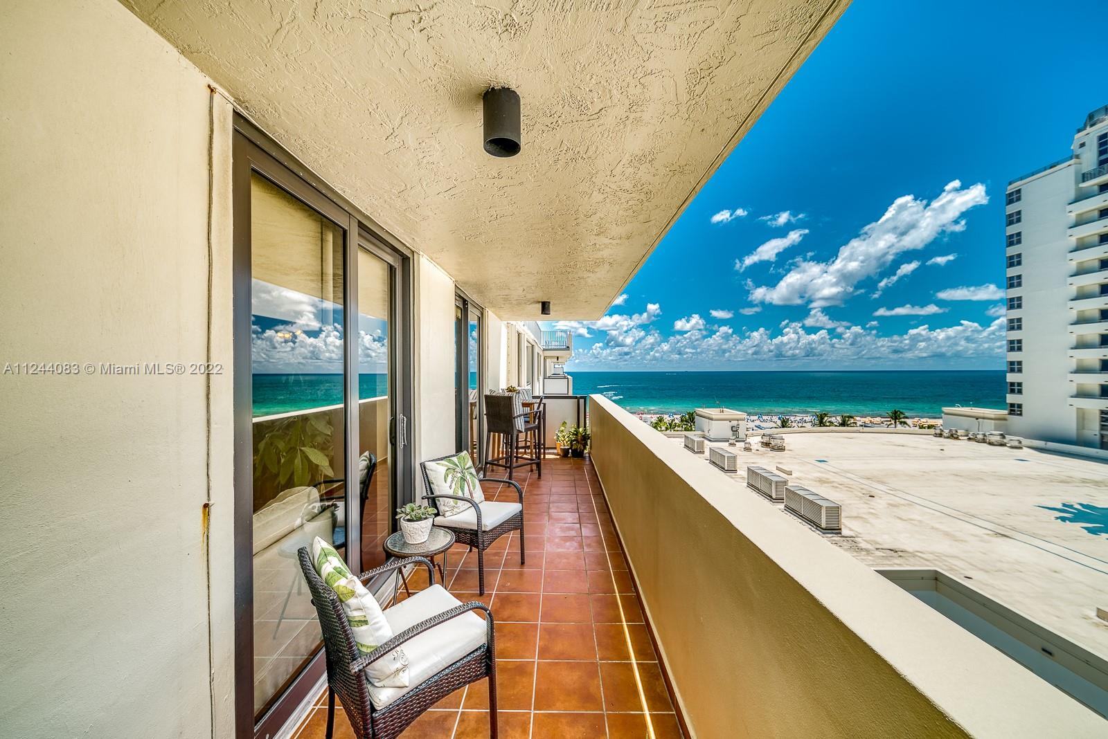 1621 Collins Ave #1008
