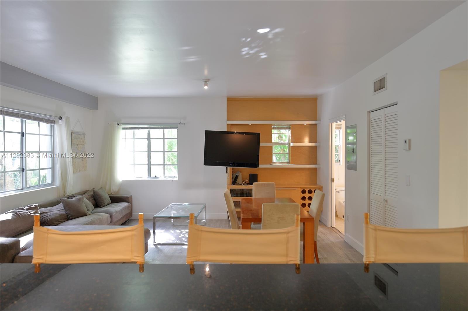 1045 Meridian Ave #1
