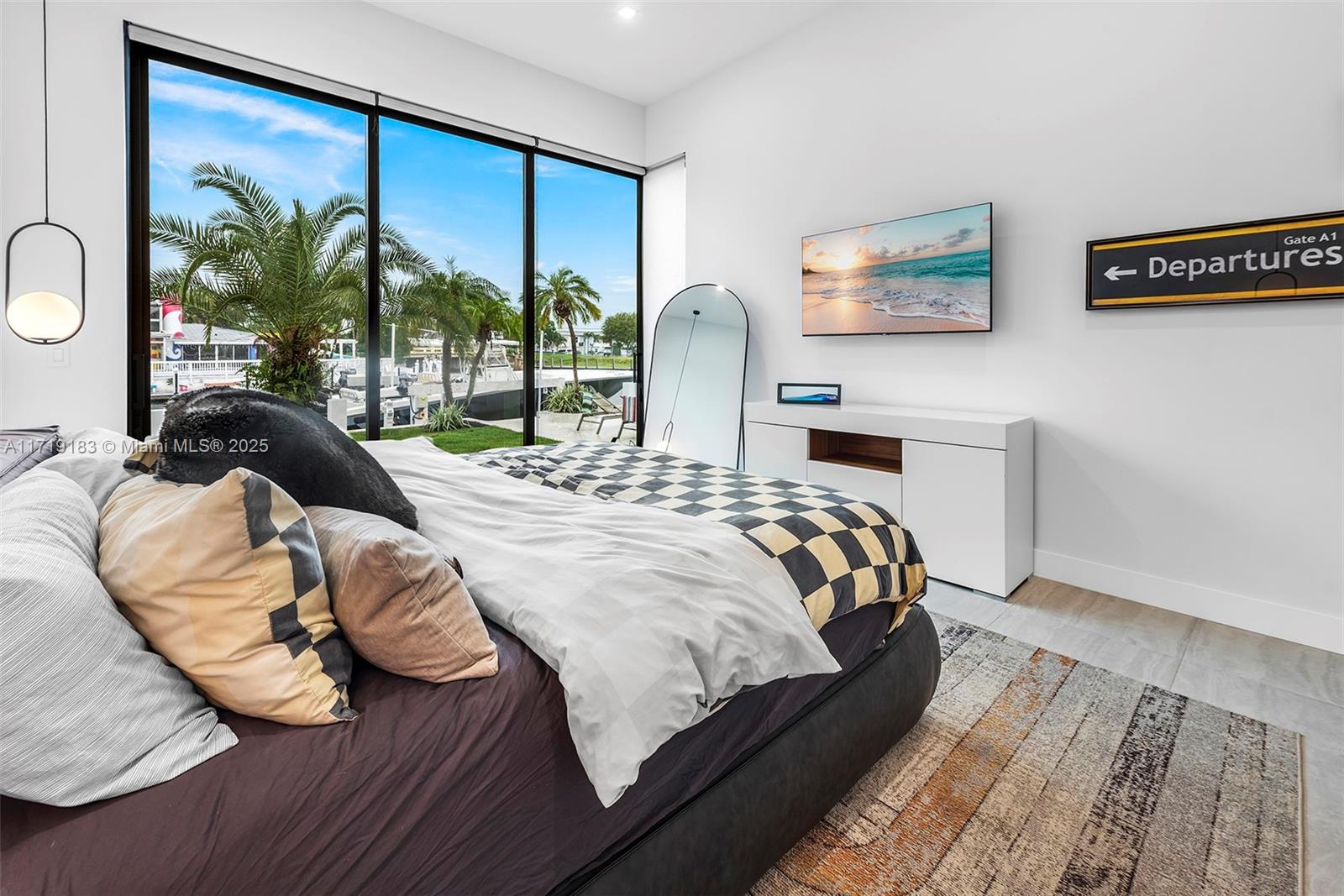 3701 NE 26th Ave Lighthouse Point, FL 33064