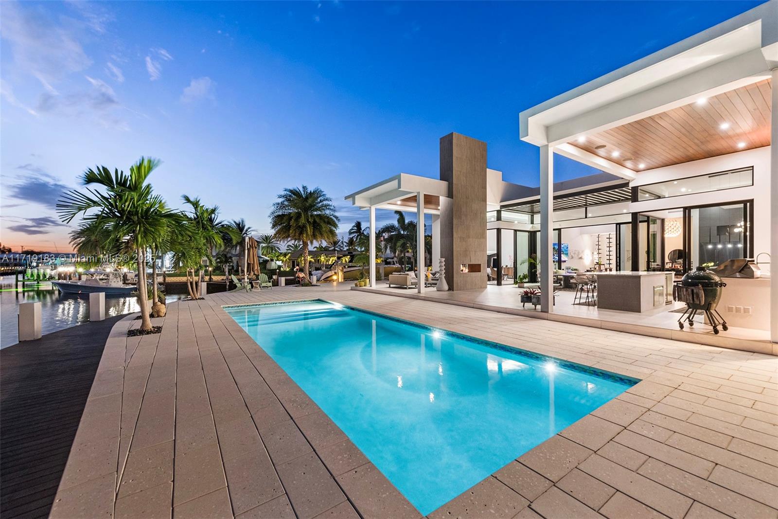 3701 NE 26th Ave Lighthouse Point, FL 33064