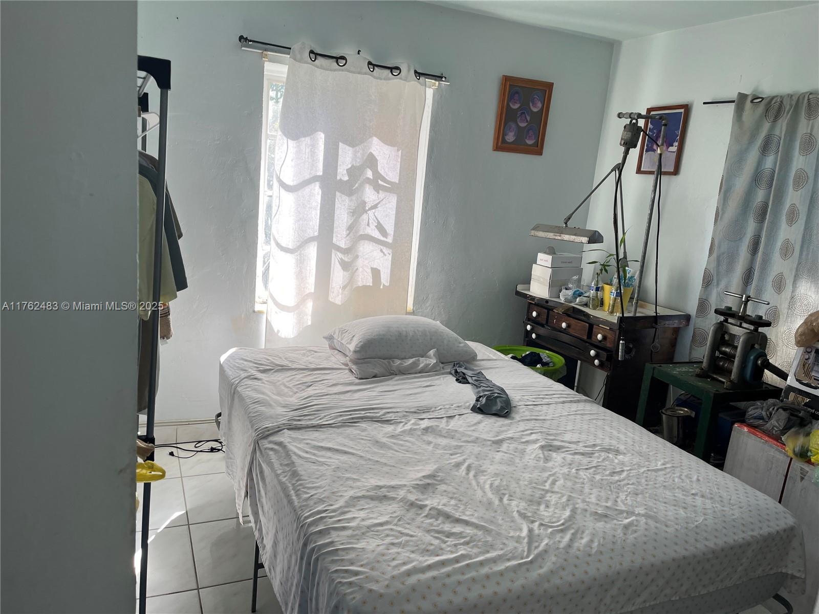 3821 NW 63rd Ave,Virginia Gardens, FL 33166