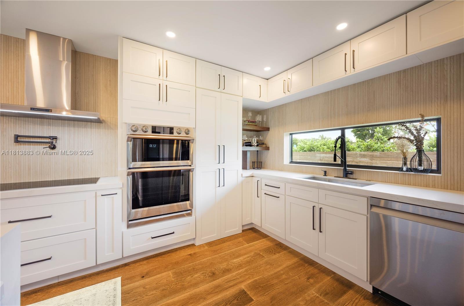 9670 SW 96th Ct Miami, FL 33176