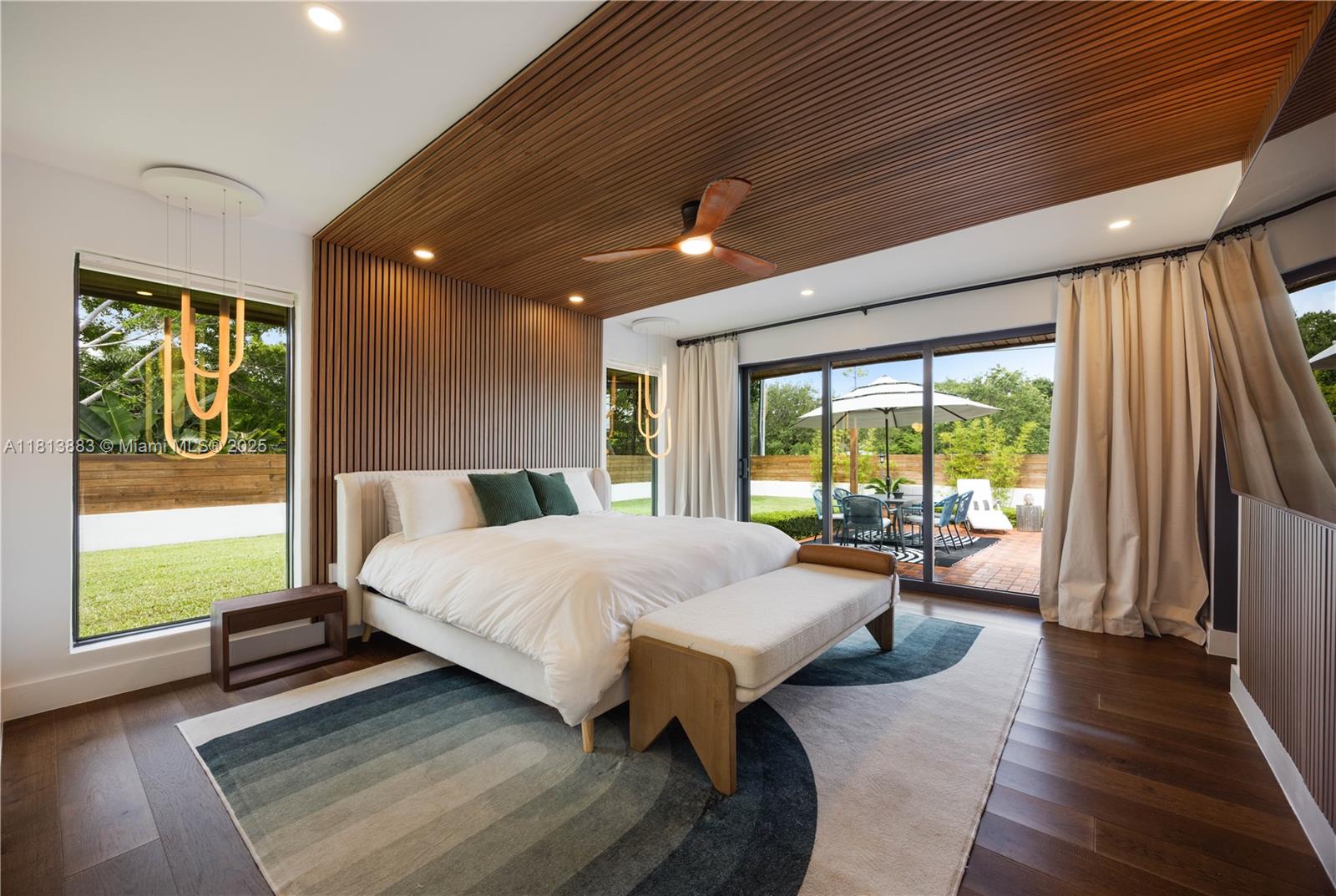 9670 SW 96th Ct Miami, FL 33176