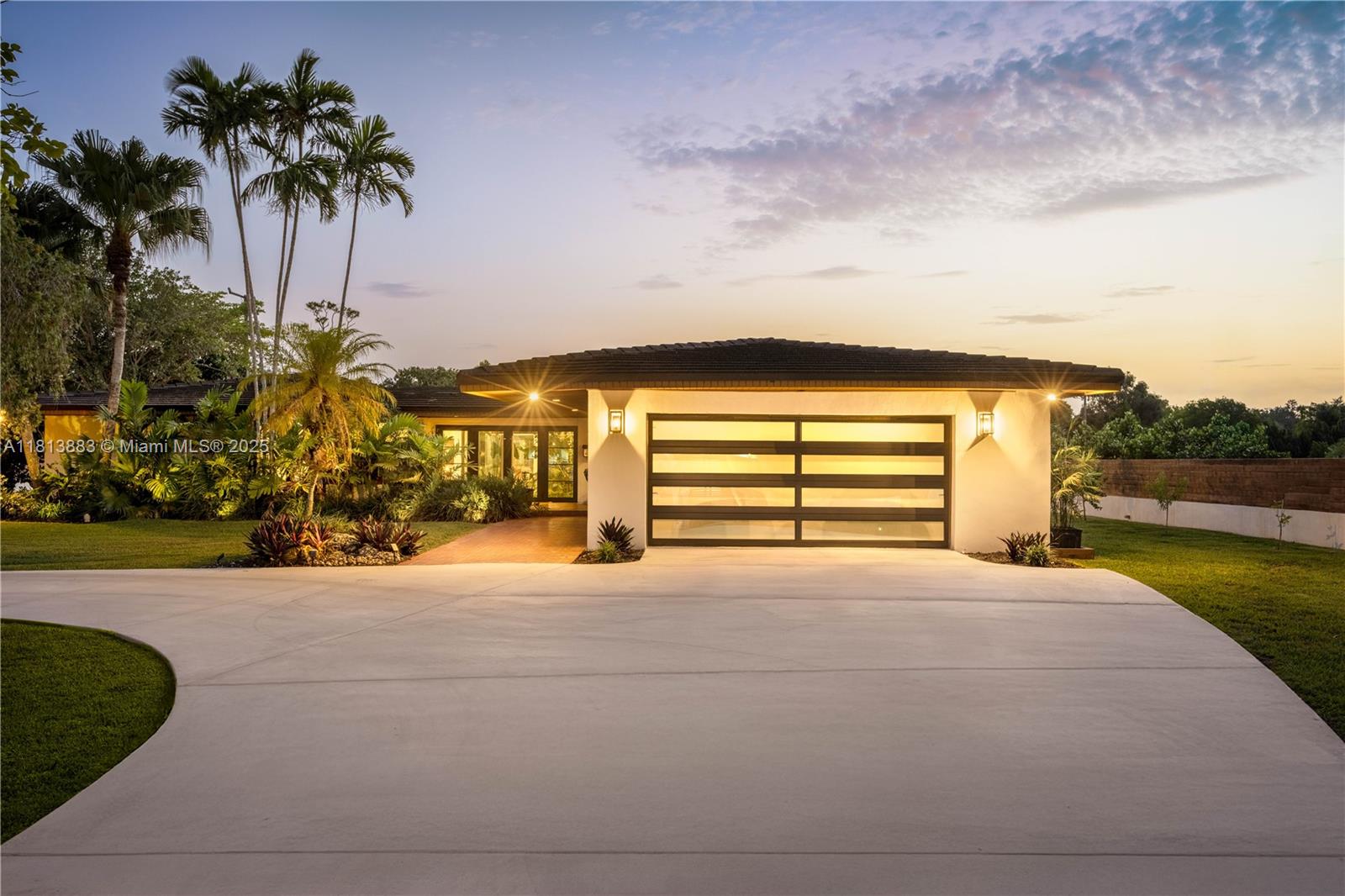 9670 SW 96th Ct Miami, FL 33176