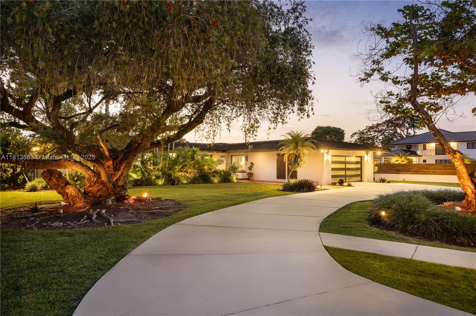 9670 SW 96th Ct Miami, FL 33176