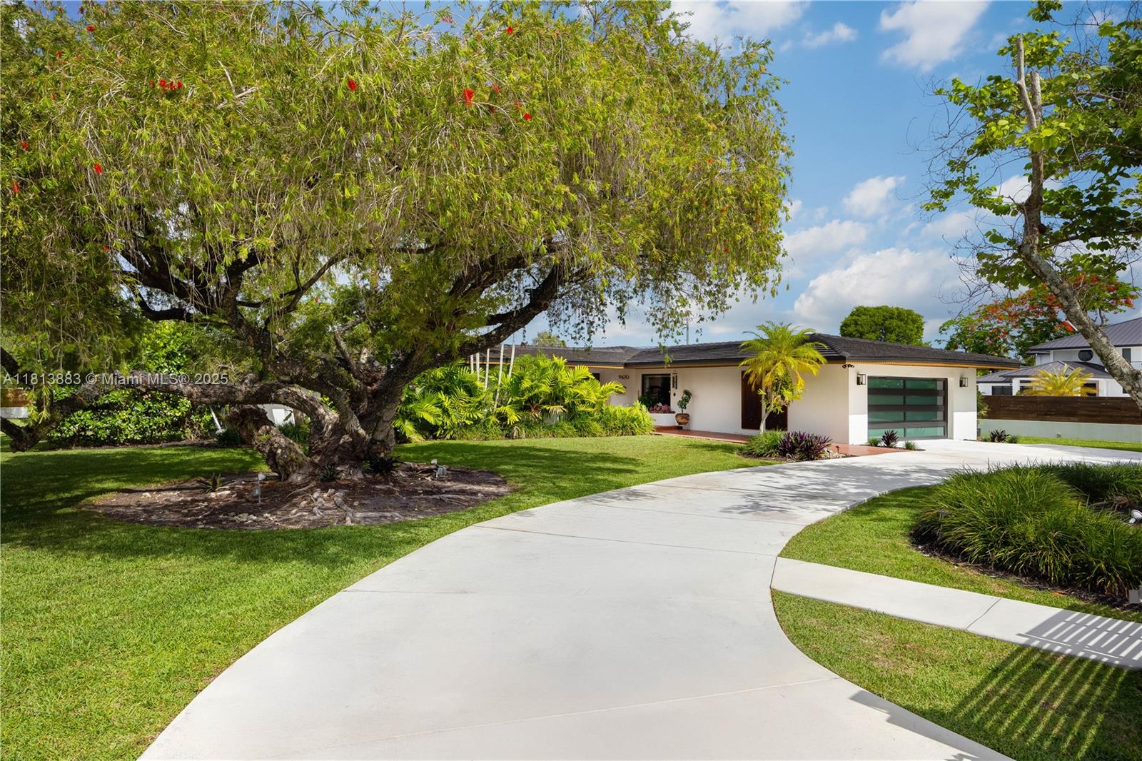 9670 SW 96th Ct Miami, FL 33176