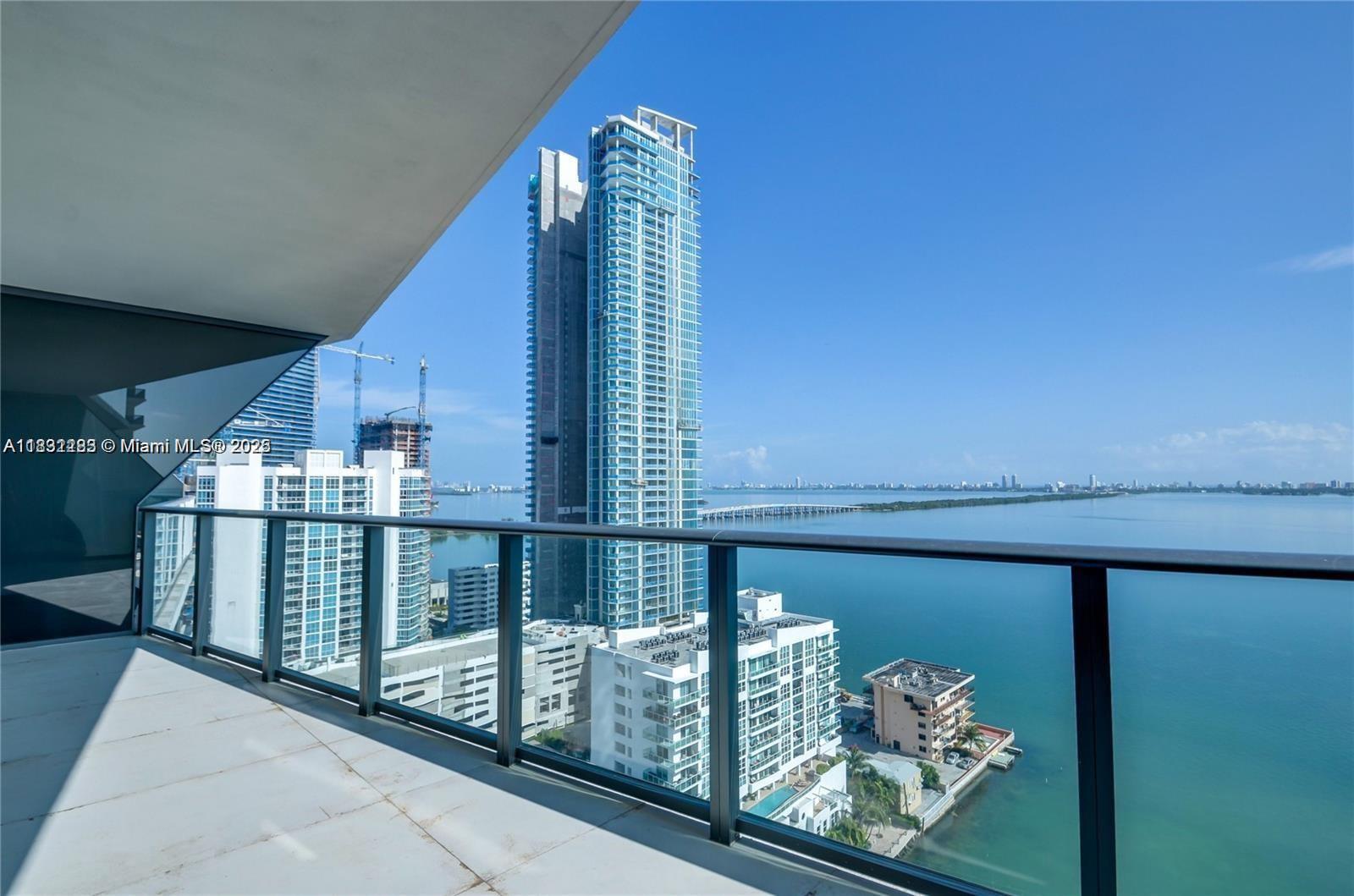 image Icon Bay Condo1