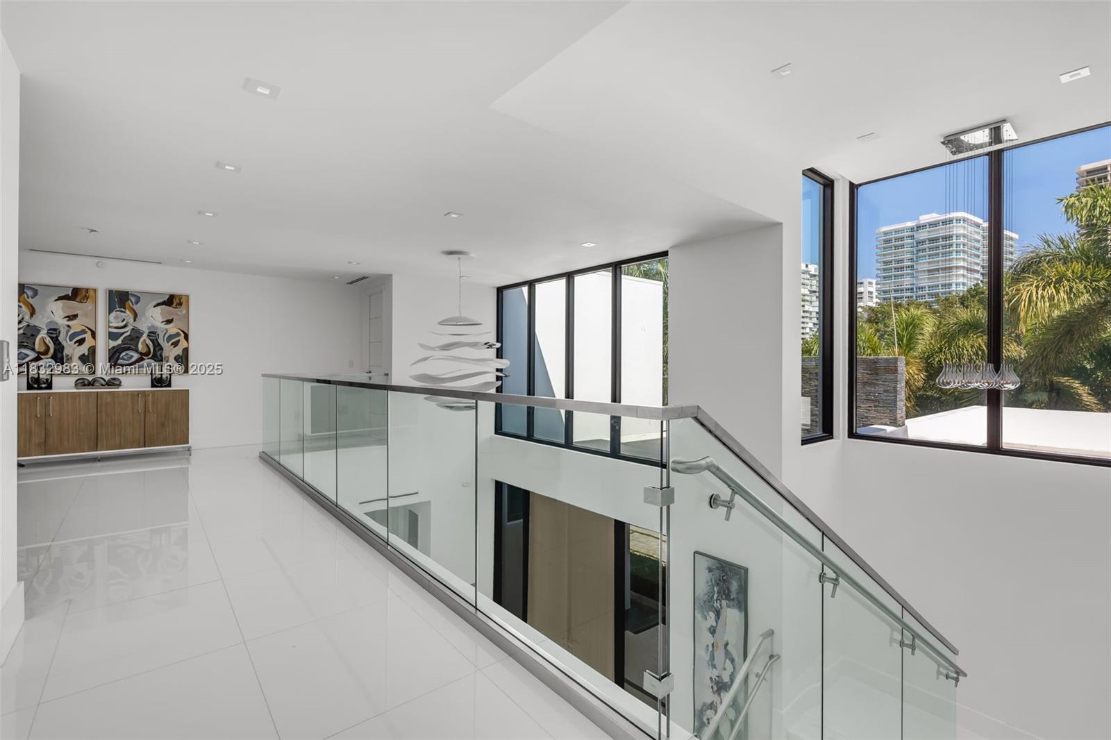 124 Park Dr Bal Harbour, FL 33154 124 Park Dr Bal Harbour, FL 33154