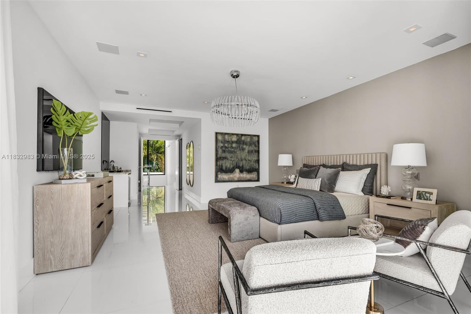 124 Park Dr Bal Harbour, FL 33154 124 Park Dr Bal Harbour, FL 33154