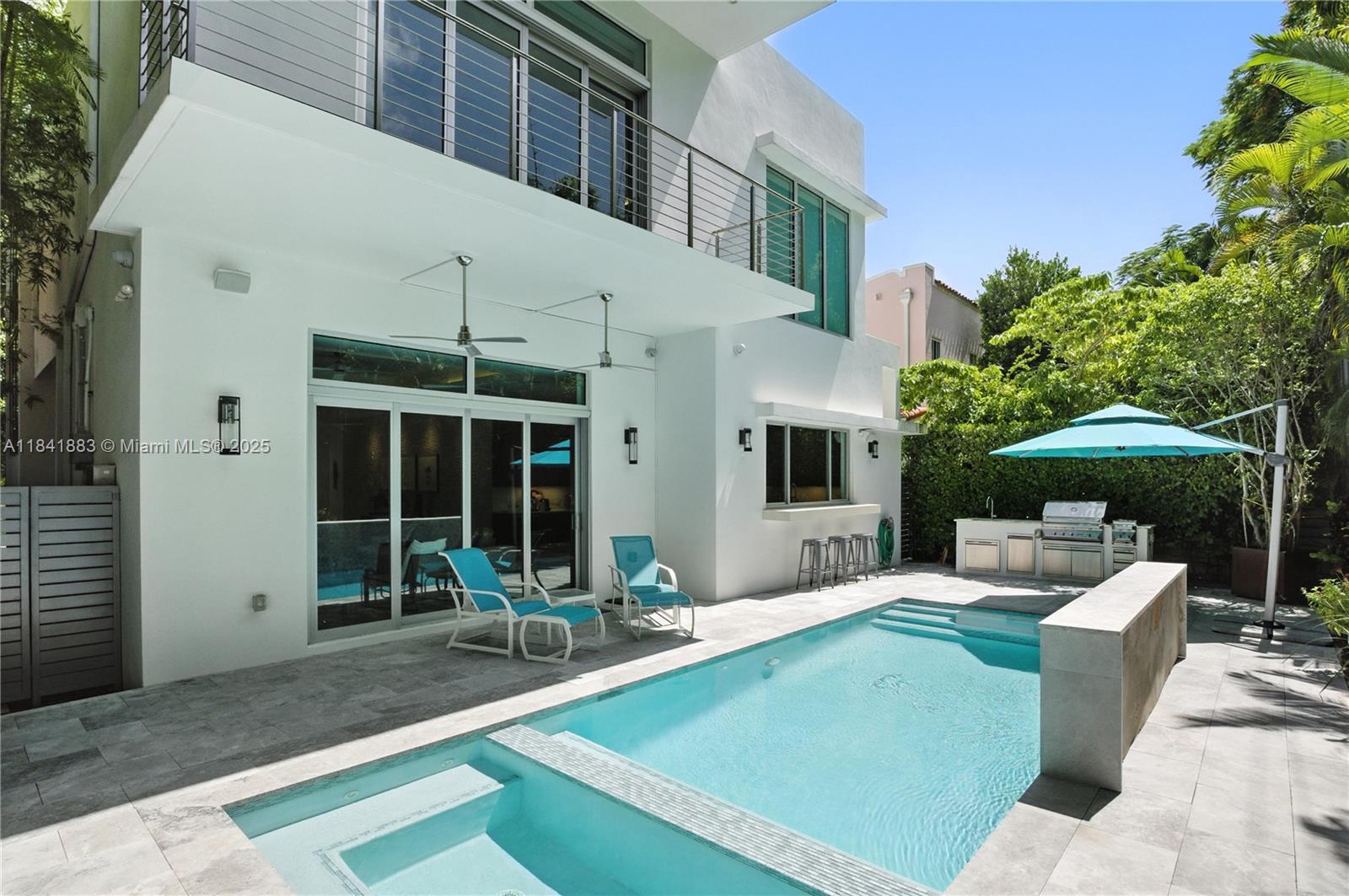 4048 Malaga Ave Miami, FL 33133