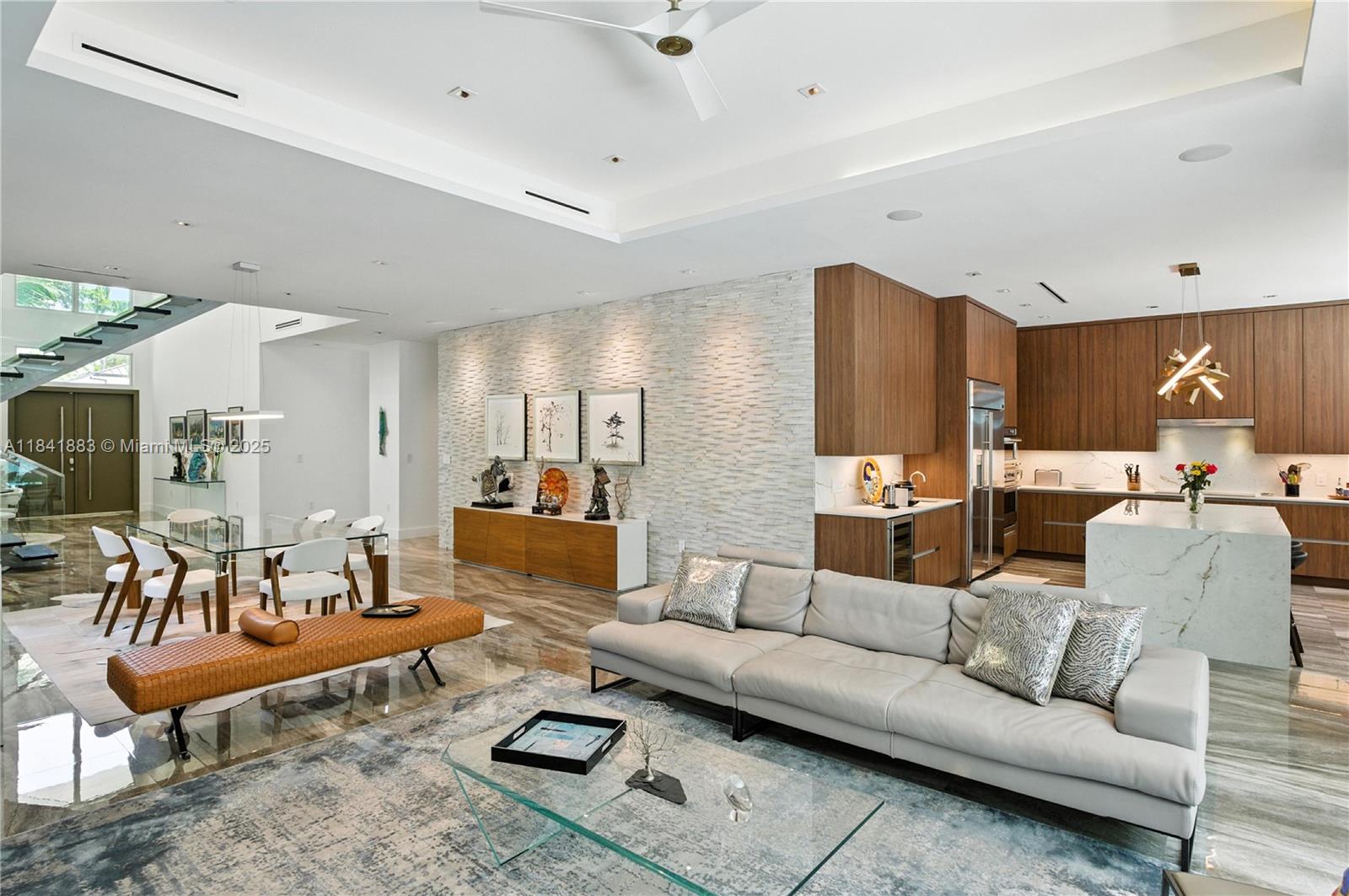 4048 Malaga Ave Miami, FL 33133