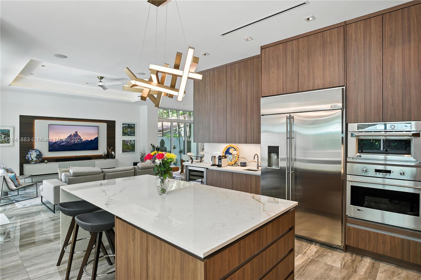 4048 Malaga Ave Miami, FL 33133