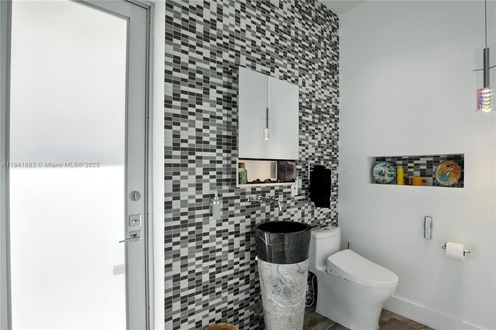 4048 Malaga Ave Miami, FL 33133