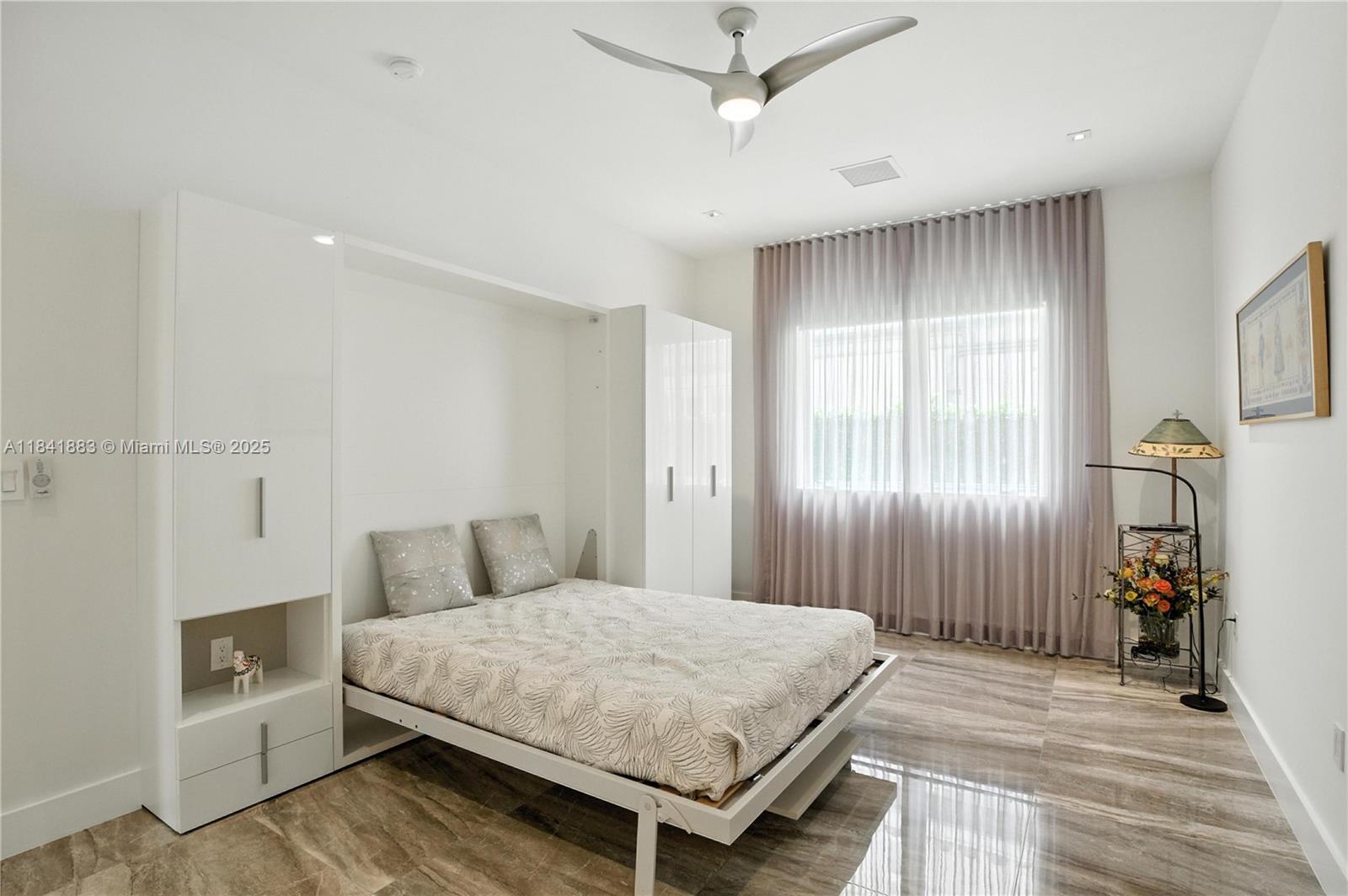 4048 Malaga Ave Miami, FL 33133