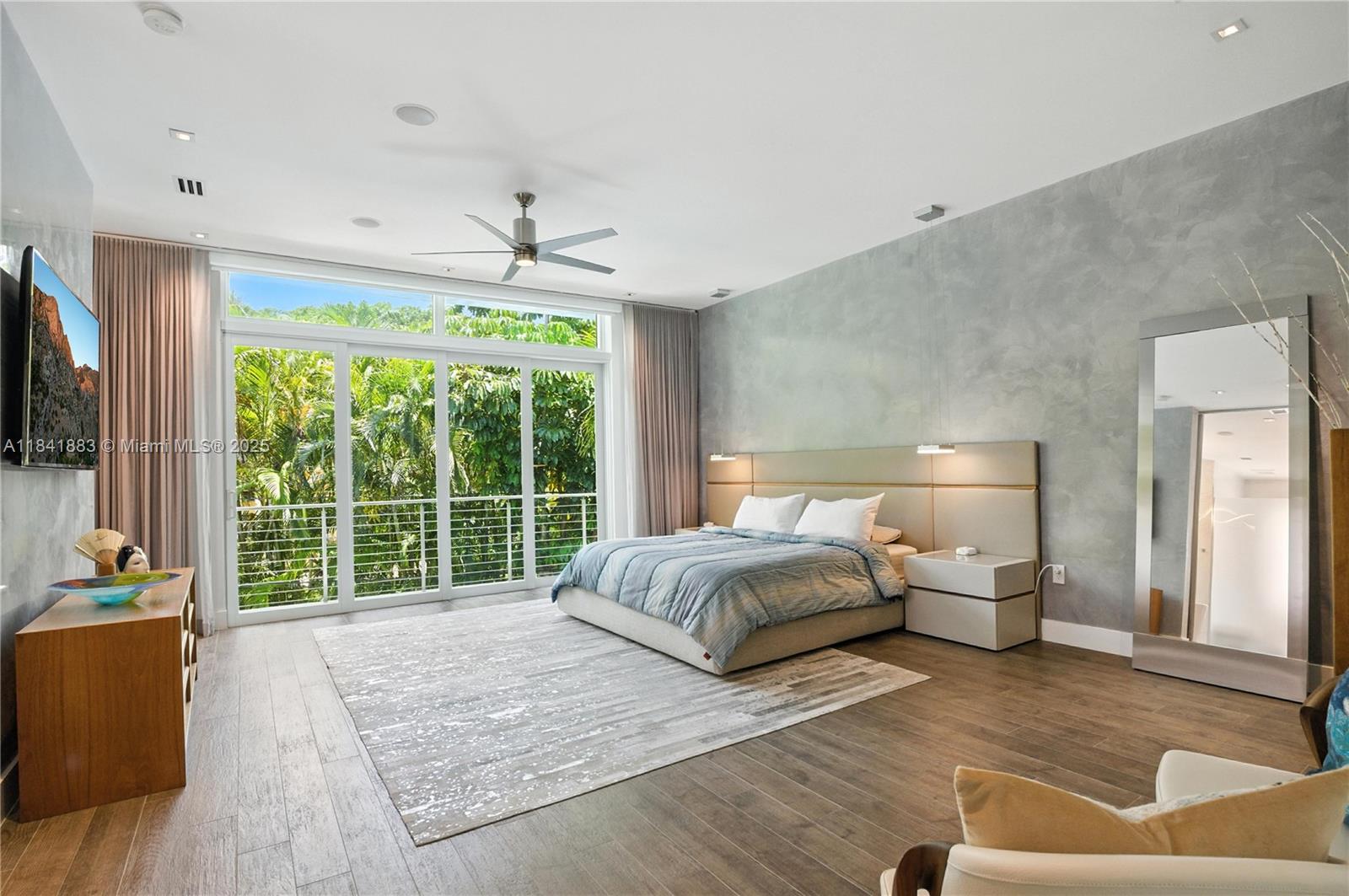 4048 Malaga Ave Miami, FL 33133