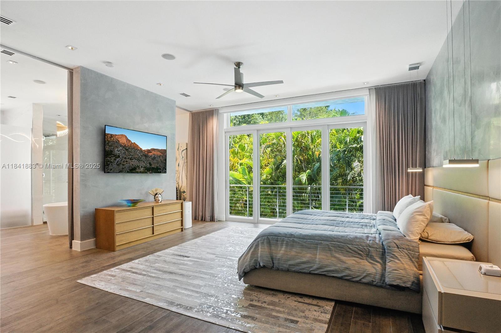 4048 Malaga Ave Miami, FL 33133