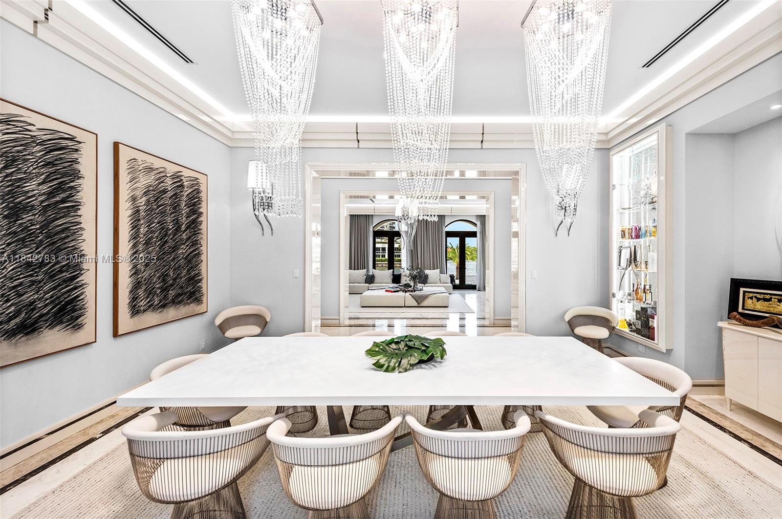 498 N Parkway Pkwy Golden Beach, FL 33160