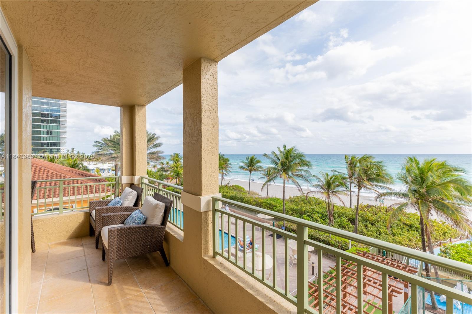 image 2080 S OCEAN DR8
