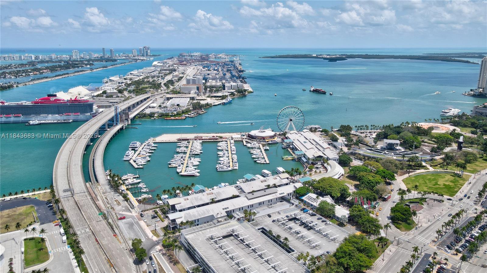 image Paramount Miami World Cen44