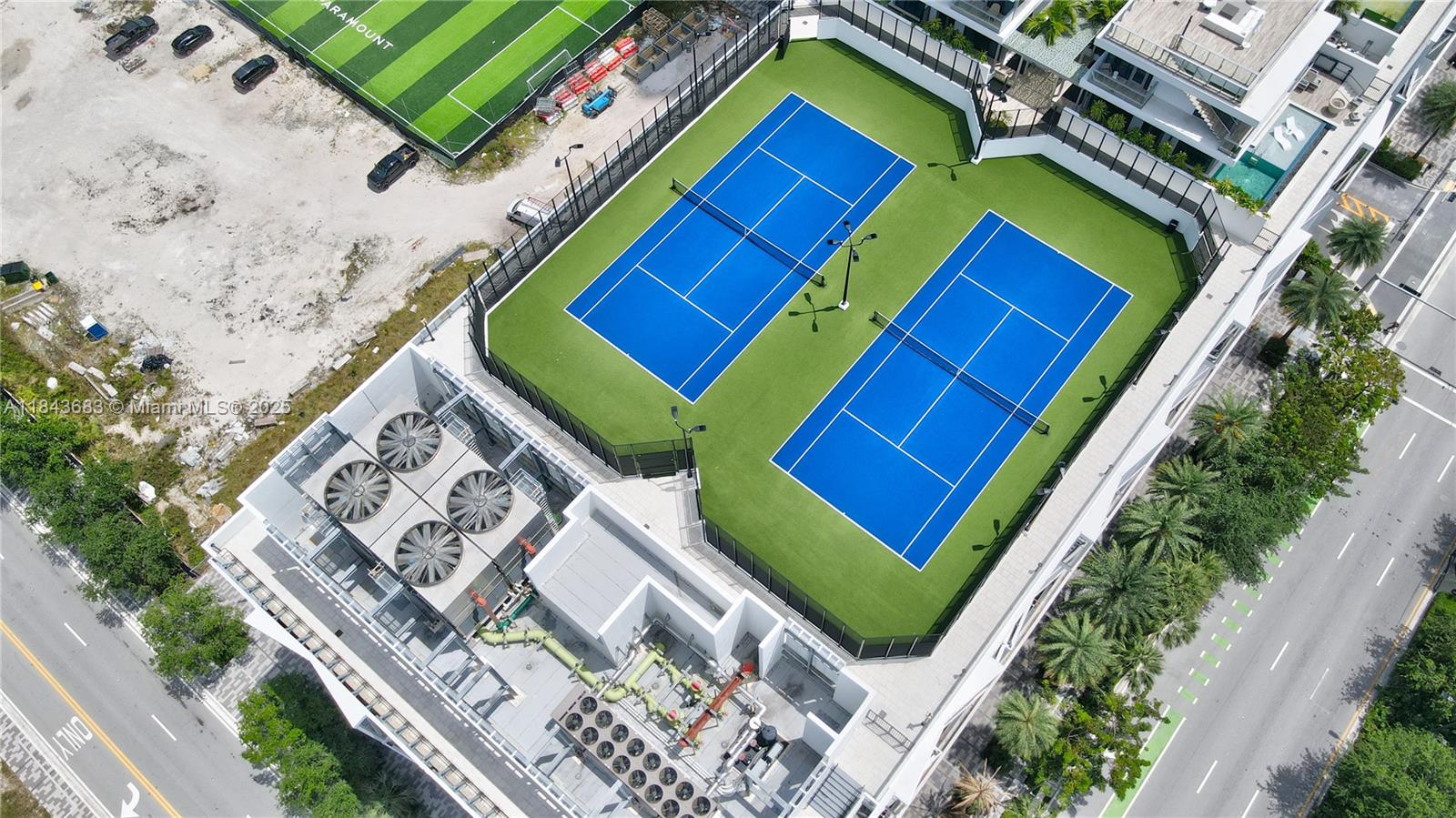 image Paramount Miami World Cen46