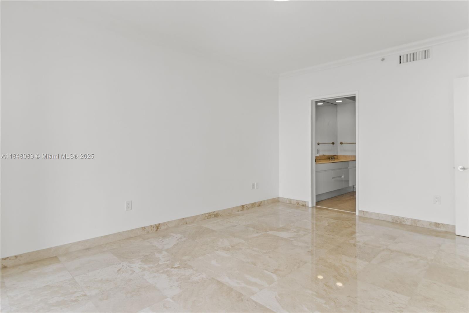703 Crandon Blvd #PH-3 Key Biscayne, FL 33149 703 Crandon Blvd #PH-3 Key Biscayne, FL 33149