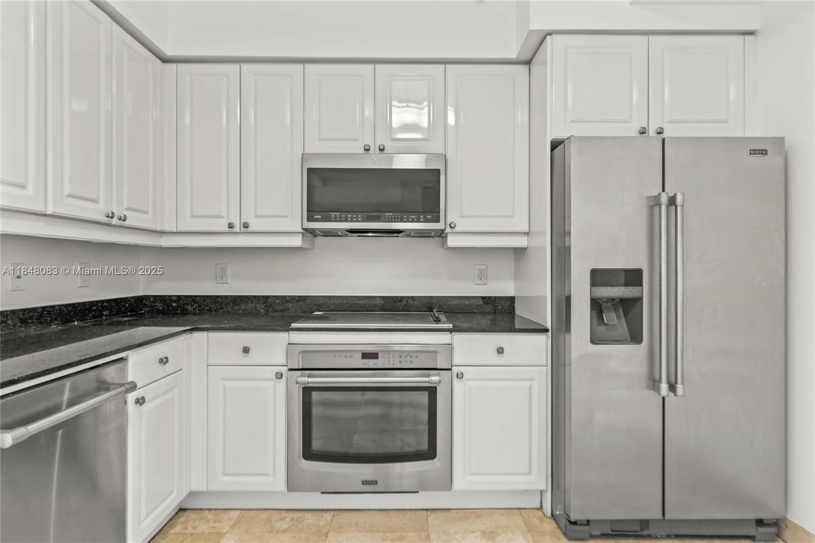 703 Crandon Blvd #PH-3 Key Biscayne, FL 33149 703 Crandon Blvd #PH-3 Key Biscayne, FL 33149