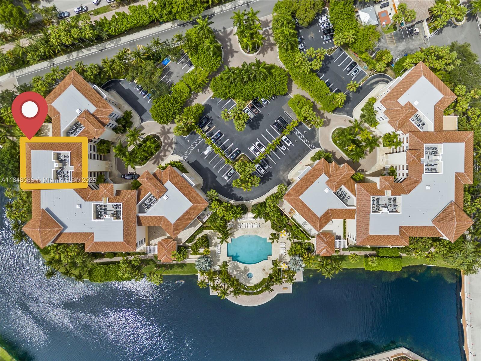 703 Crandon Blvd #PH-3 Key Biscayne, FL 33149 703 Crandon Blvd #PH-3 Key Biscayne, FL 33149