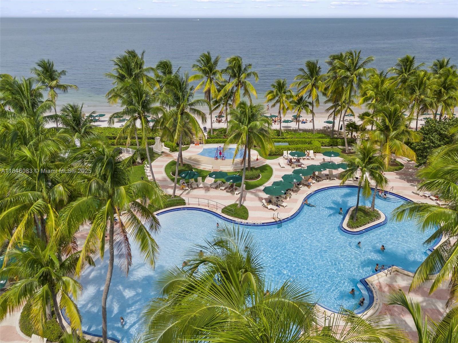 703 Crandon Blvd #PH-3 Key Biscayne, FL 33149 703 Crandon Blvd #PH-3 Key Biscayne, FL 33149