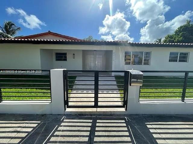 2710 SW 31st Ave