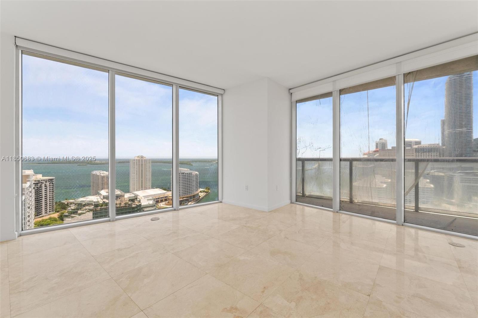 495 Brickell Ave #3001