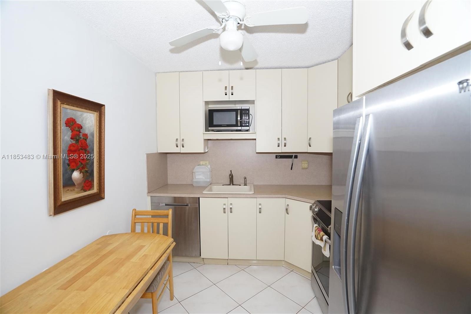 600 Three Iss Blvd #1416