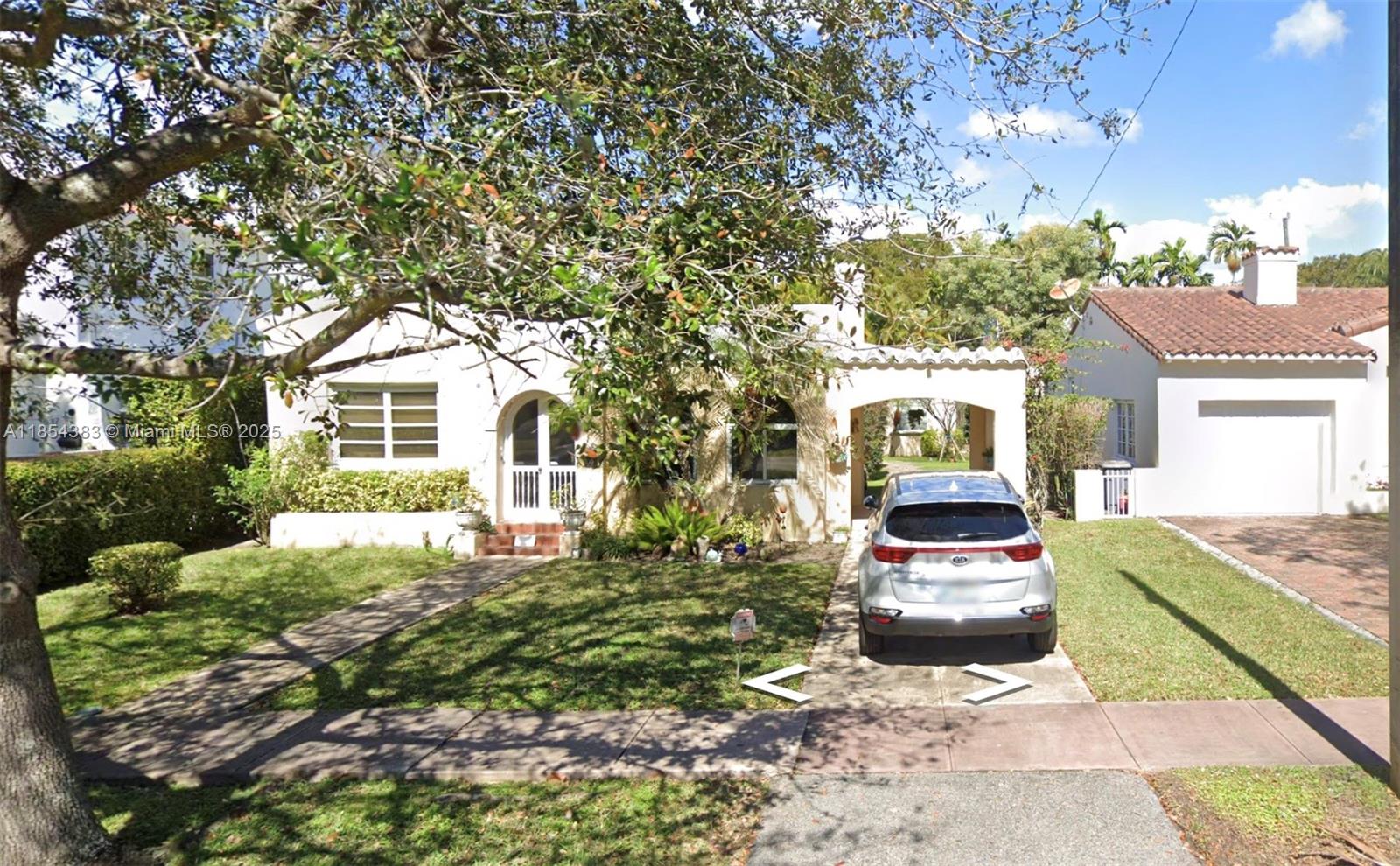 533 Minorca Ave