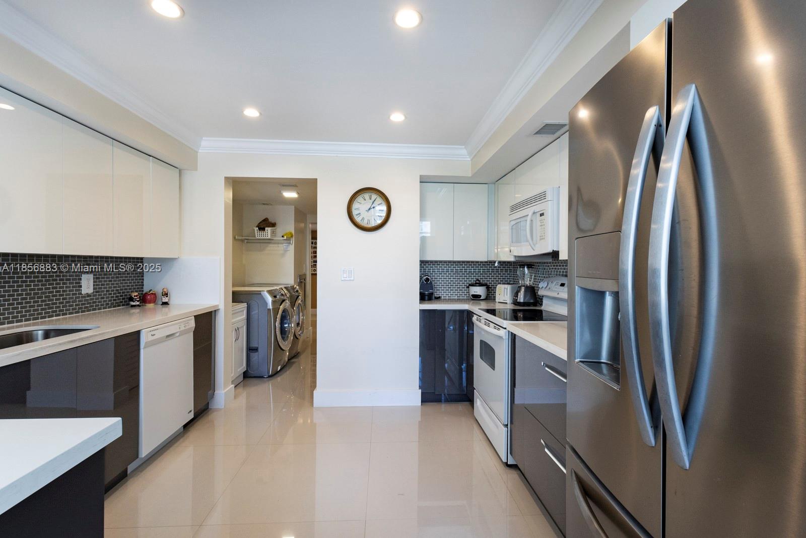 5660 Collins Ave #4B Miami Beach, FL 33140