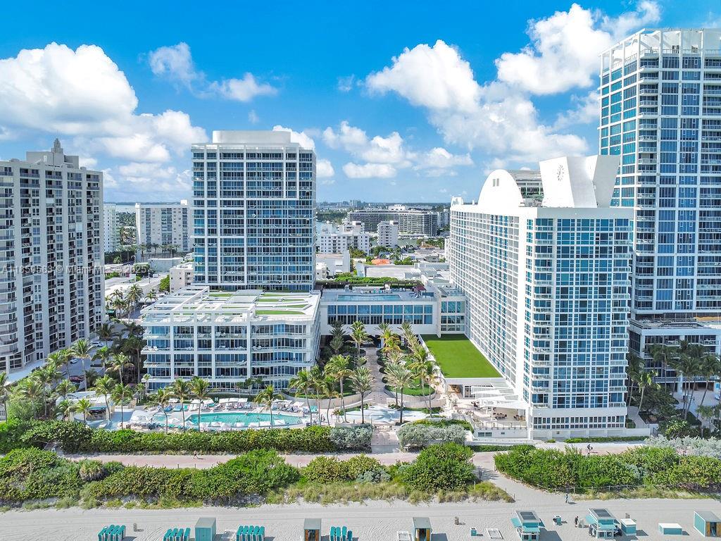 image Central Carillon Beach C46