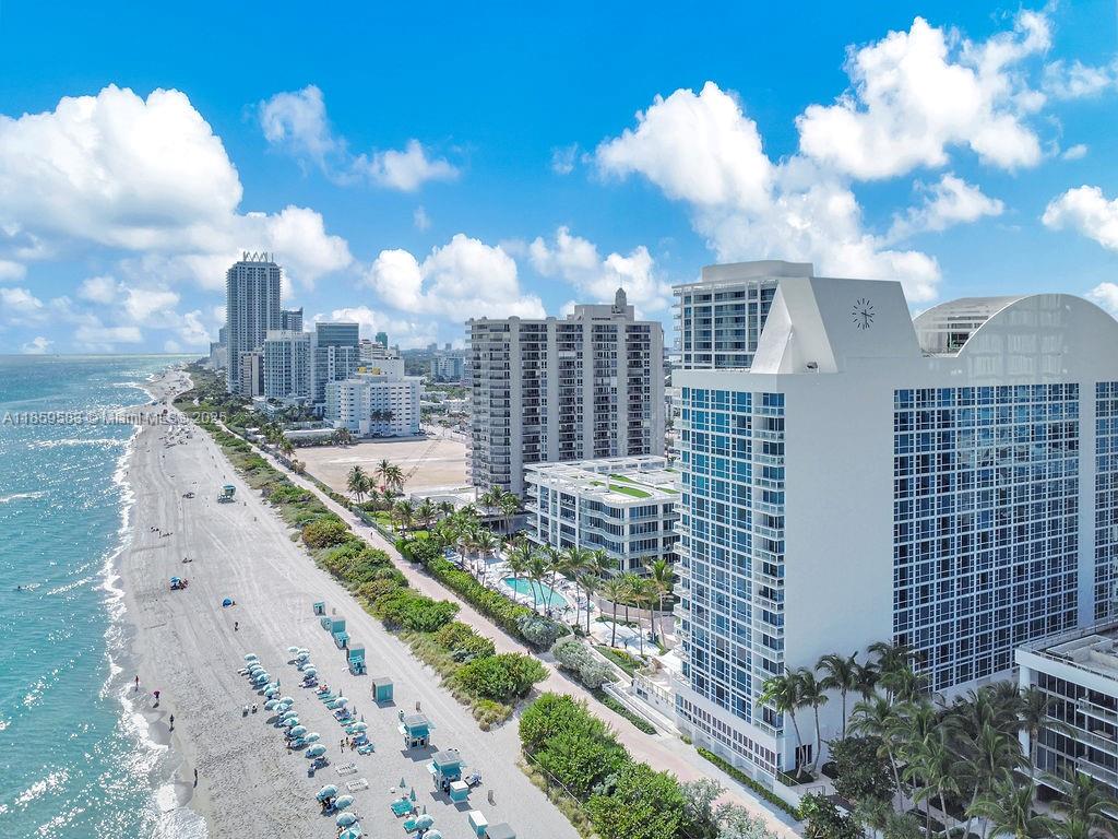 image Central Carillon Beach C48