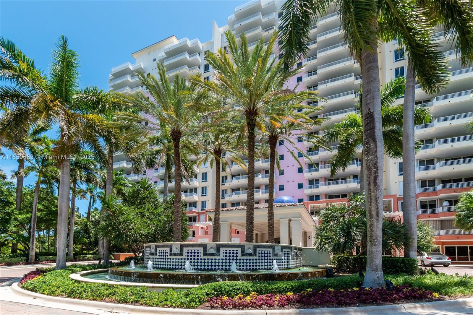 781 Crandon Blvd #306