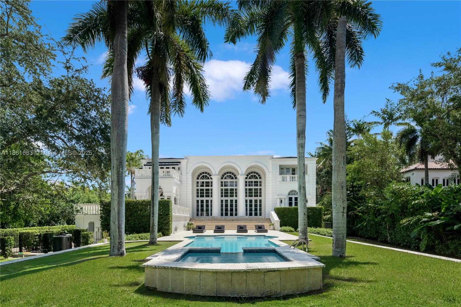 26 Tahiti Bch Is Rd Coral Gables, FL 33143 26 Tahiti Bch Is Rd Coral Gables, FL 33143