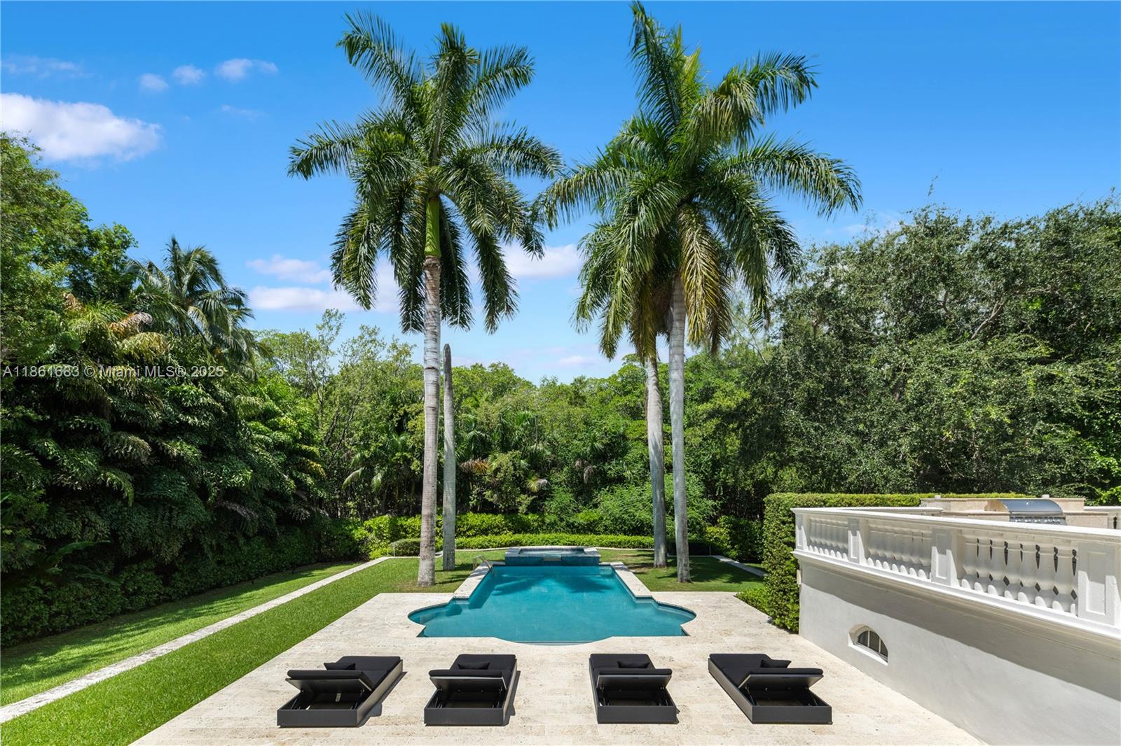 26 Tahiti Bch Is Rd Coral Gables, FL 33143 26 Tahiti Bch Is Rd Coral Gables, FL 33143