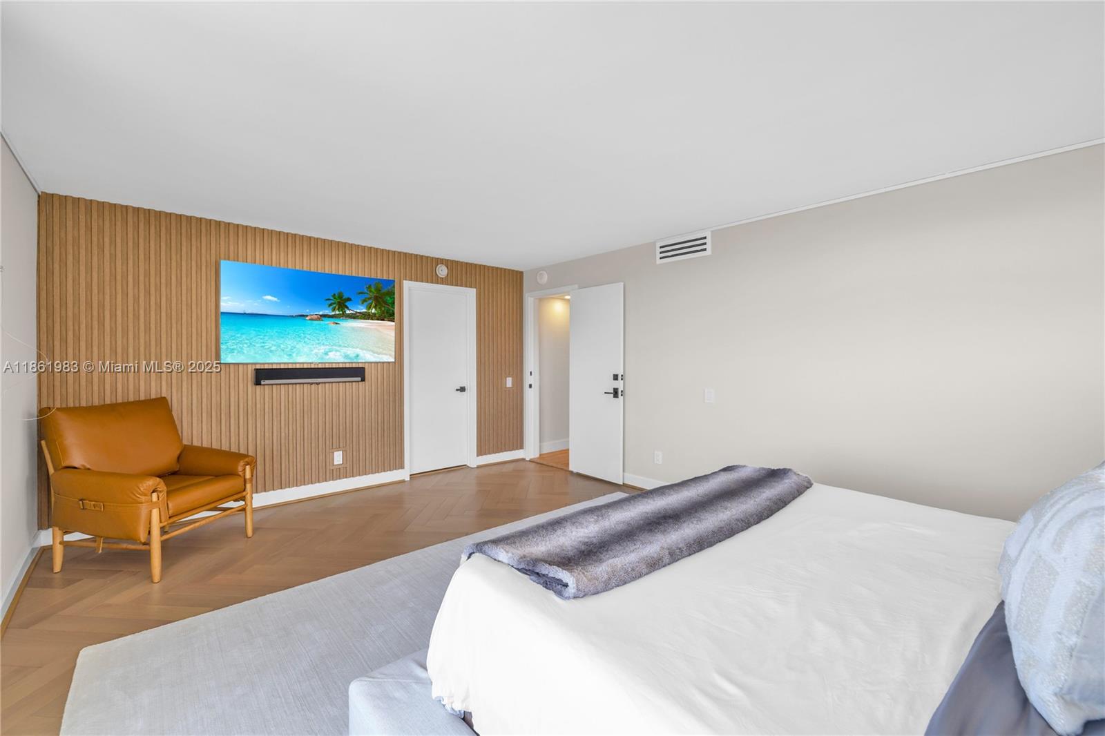 615 E Ocean Dr #6A Key Biscayne, FL 33149