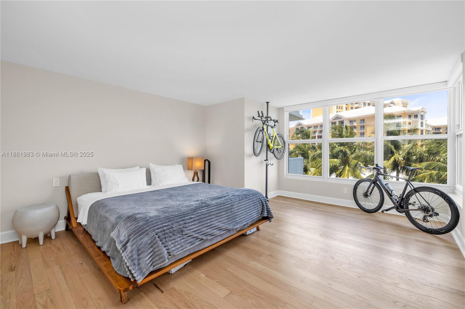 615 E Ocean Dr #6A Key Biscayne, FL 33149