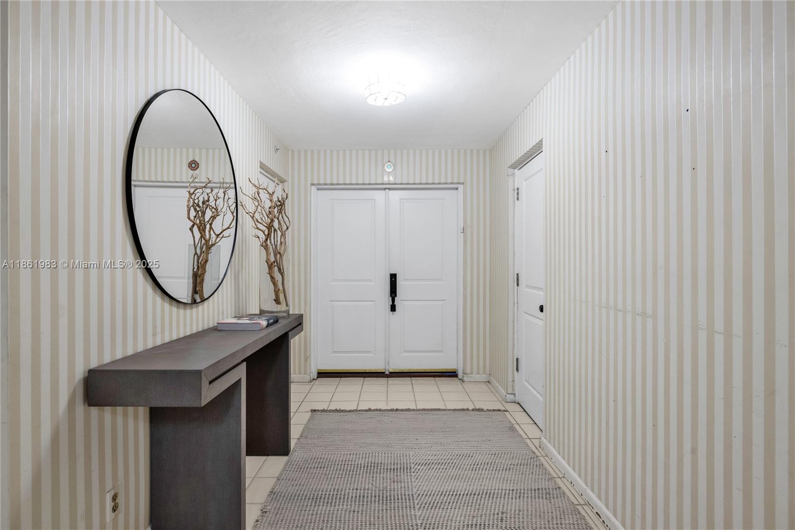 615 E Ocean Dr #6A Key Biscayne, FL 33149