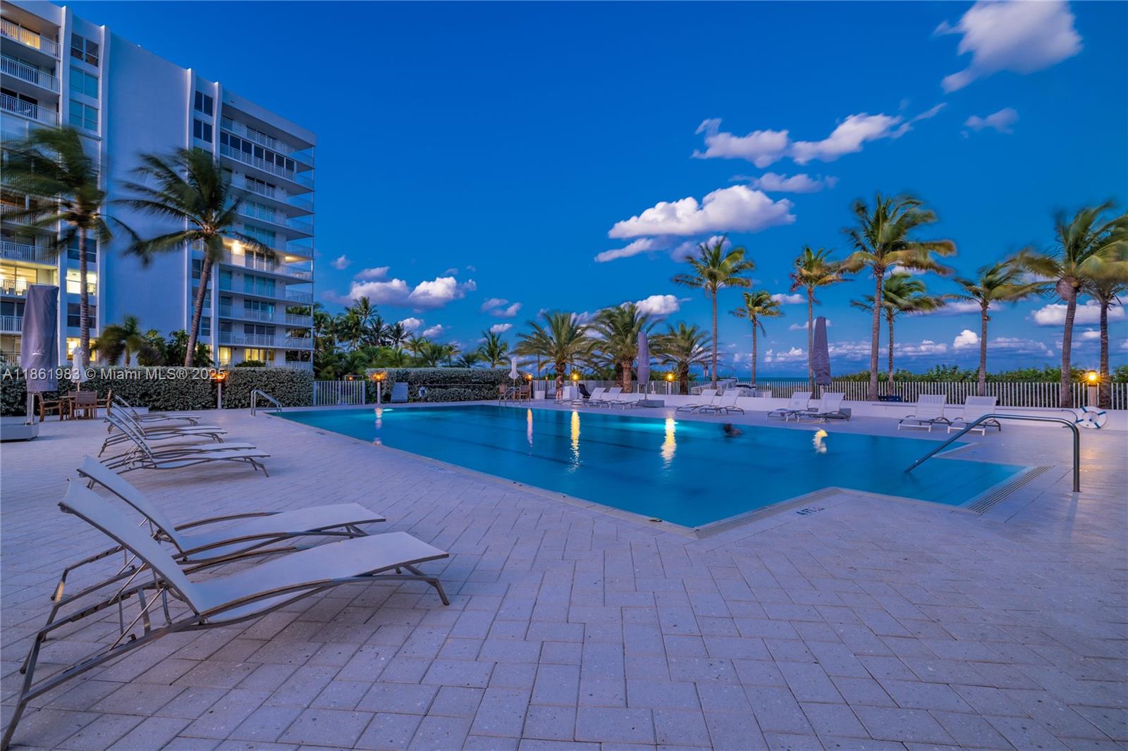 615 E Ocean Dr #6A Key Biscayne, FL 33149