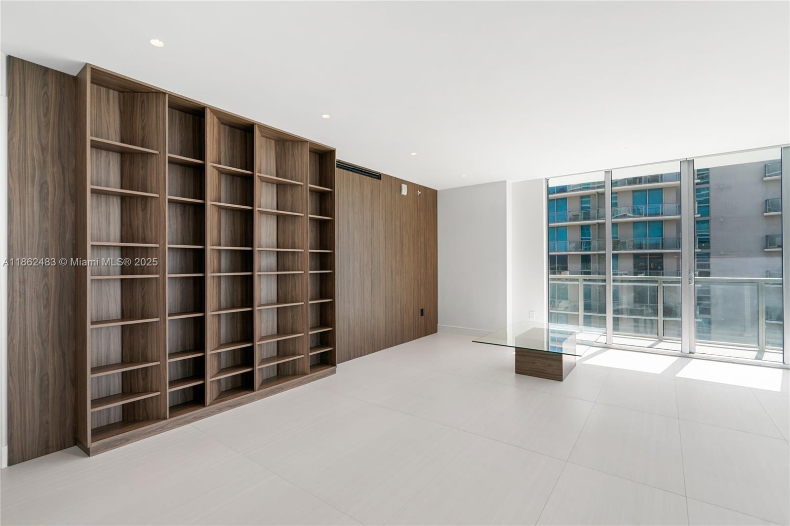 image Axis On Brickell10