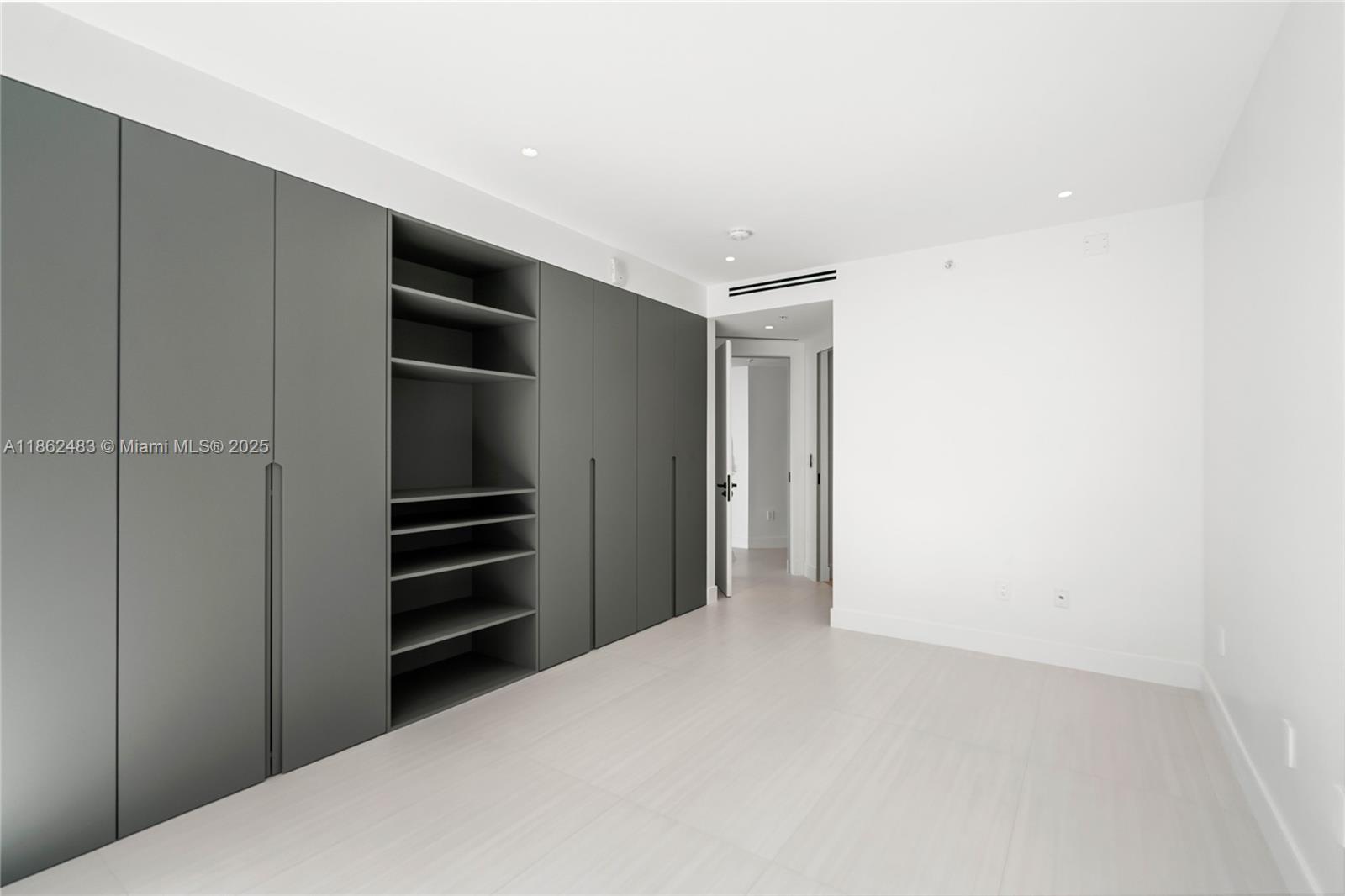 image Axis On Brickell18