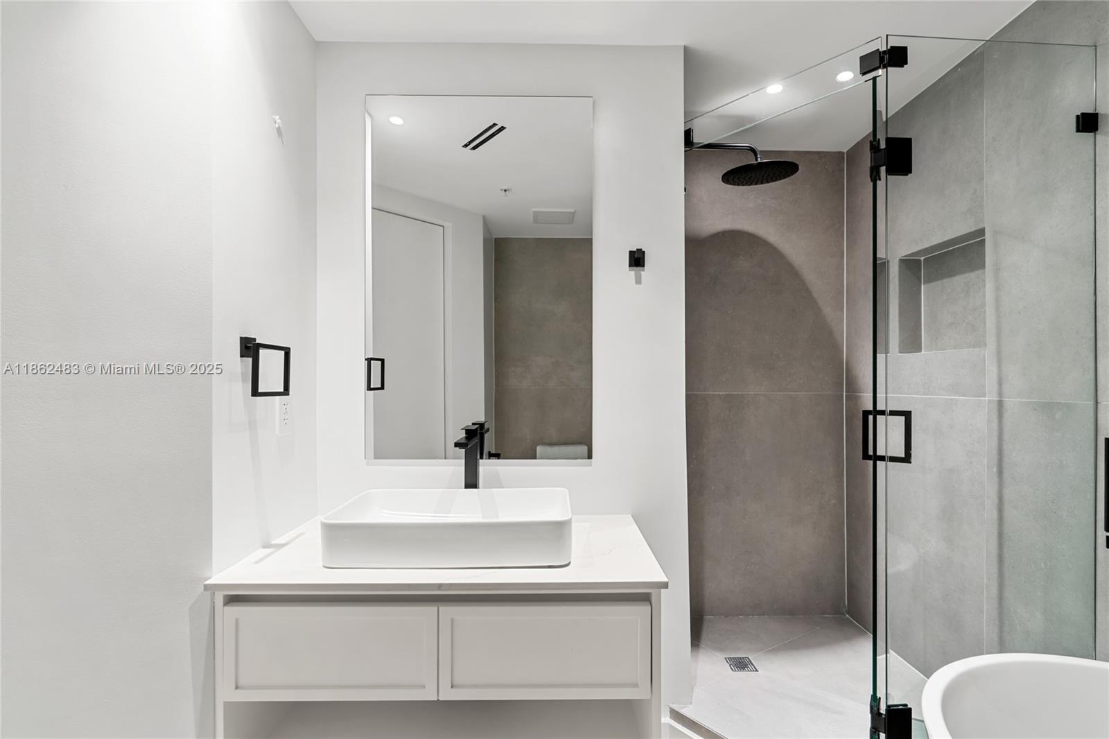 image Axis On Brickell23