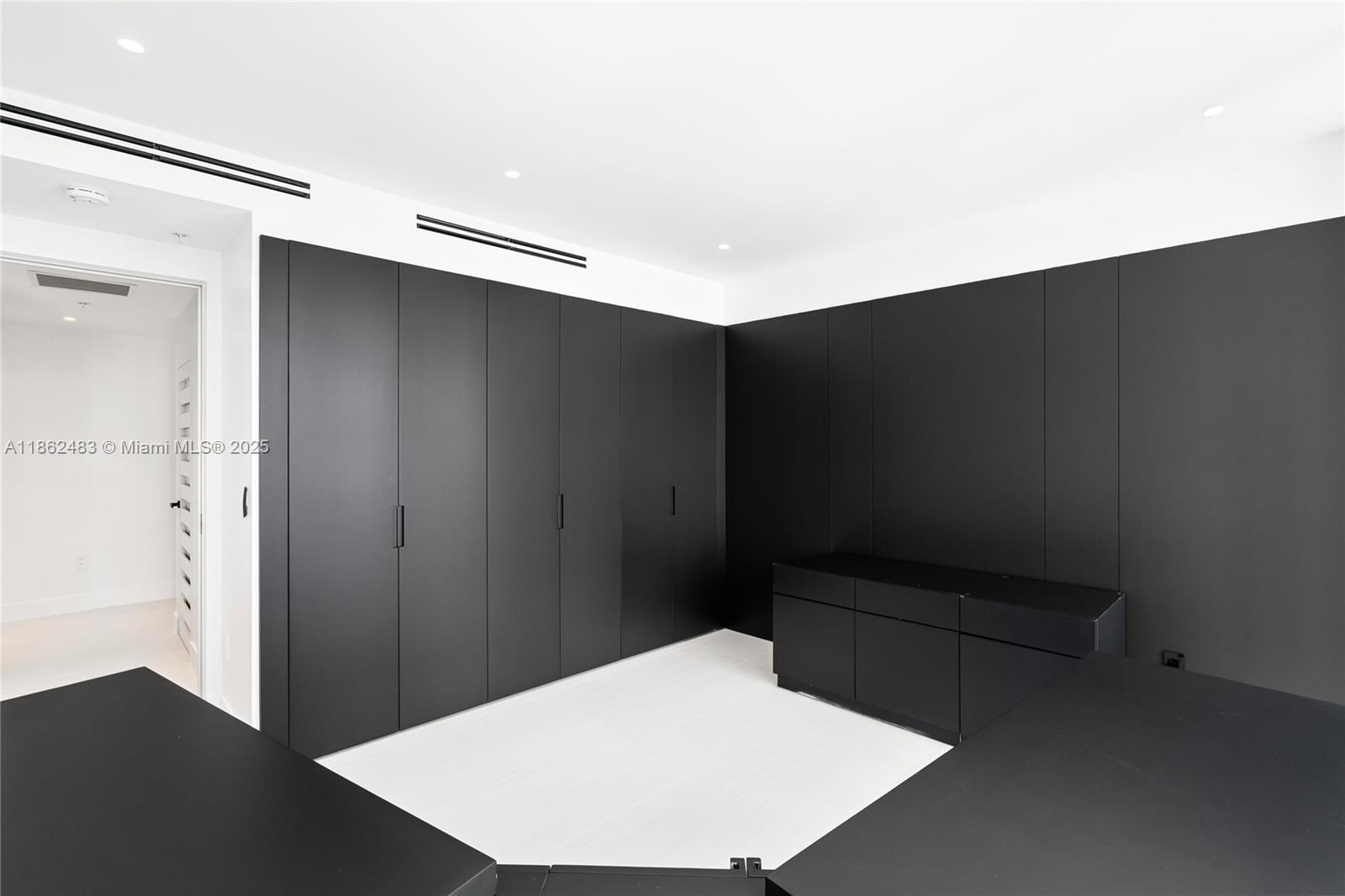 image Axis On Brickell27