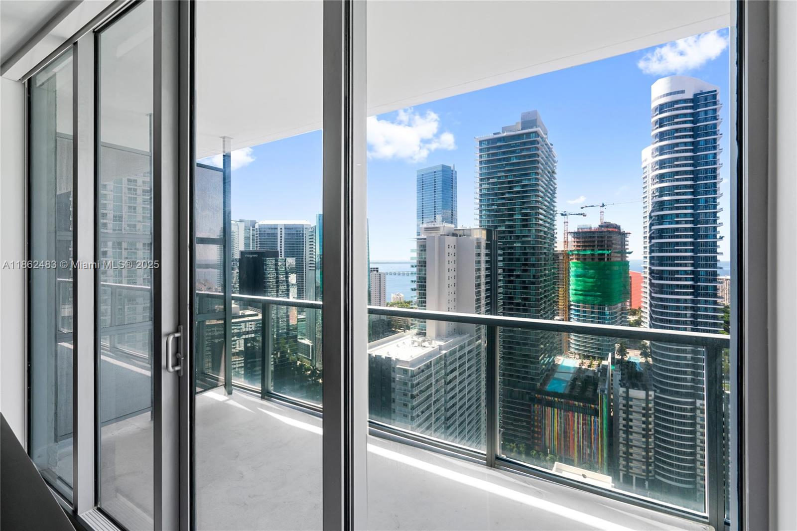 image Axis On Brickell28